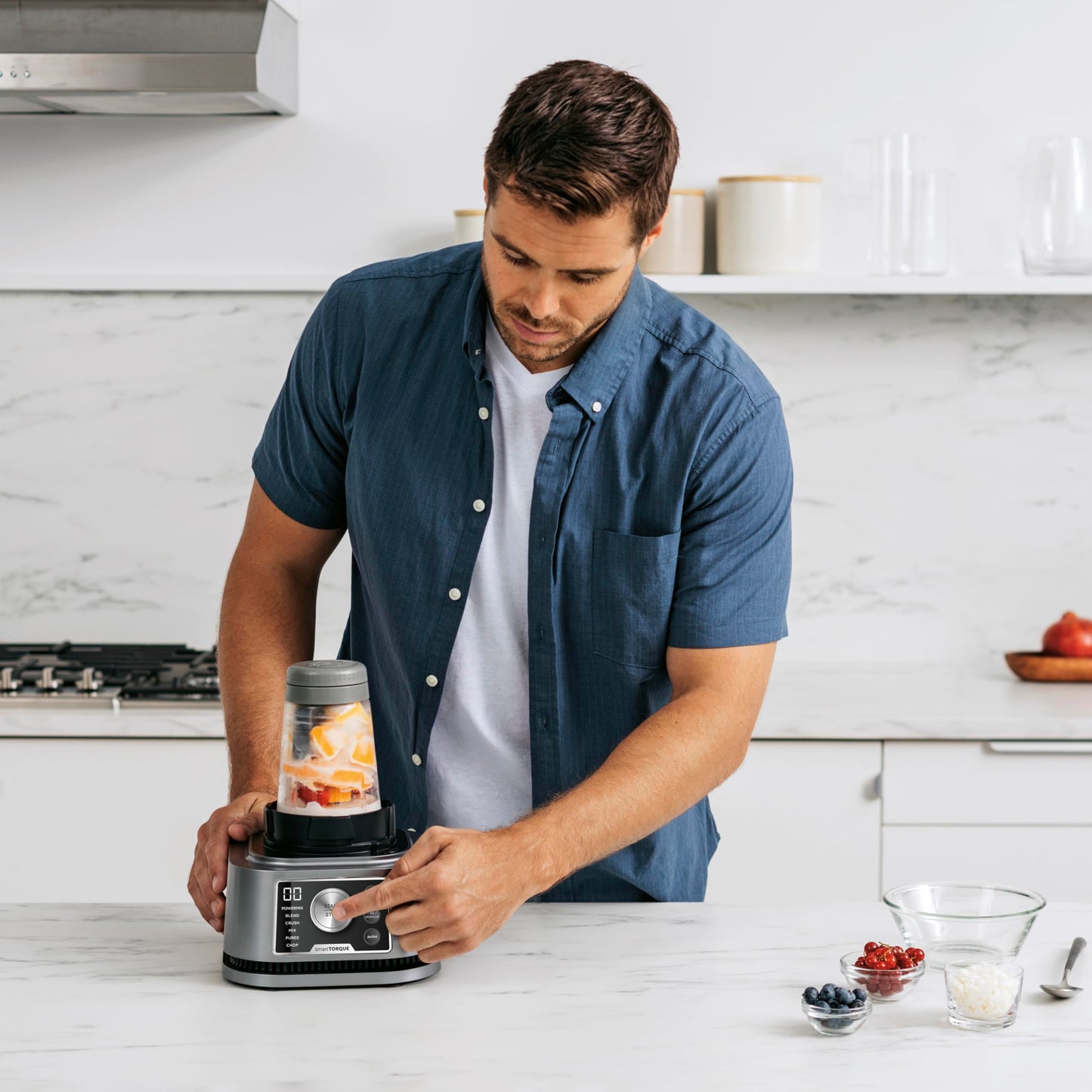 Ninja Foodi Power Nutri Mixer Smoothie Maker 3-in-1, dicke Aufstriche & gefrorene Getränke, Automatikprogramme, 2,1L Krug, 700ml Becher & 400ml Schüssel mit Power-Rührer, 1200W, Silber CB350EU