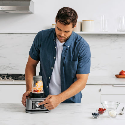 Ninja Foodi Power Nutri Mixer Smoothie Maker 3-in-1, dicke Aufstriche & gefrorene Getränke, Automatikprogramme, 2,1L Krug, 700ml Becher & 400ml Schüssel mit Power-Rührer, 1200W, Silber CB350EU